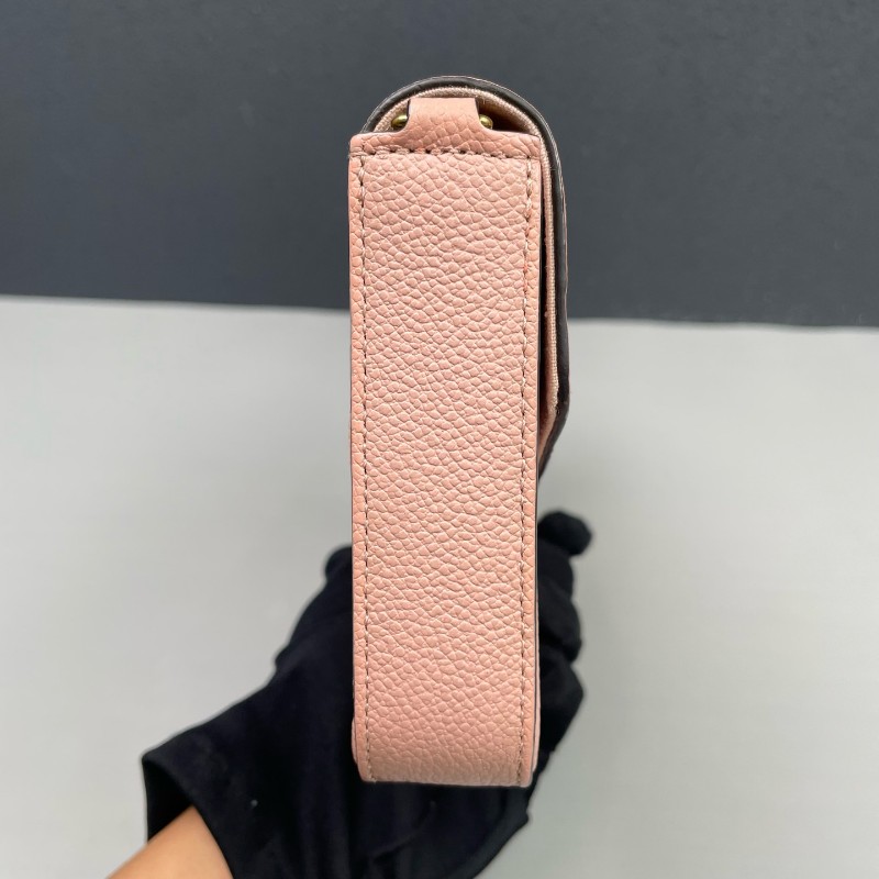 LV路易威登 粉色全皮壓花三合一鏈條包-12