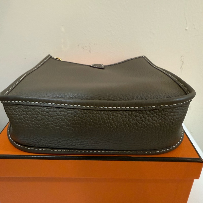 Hermès -EVELYNE 16 大象灰金扣-2
