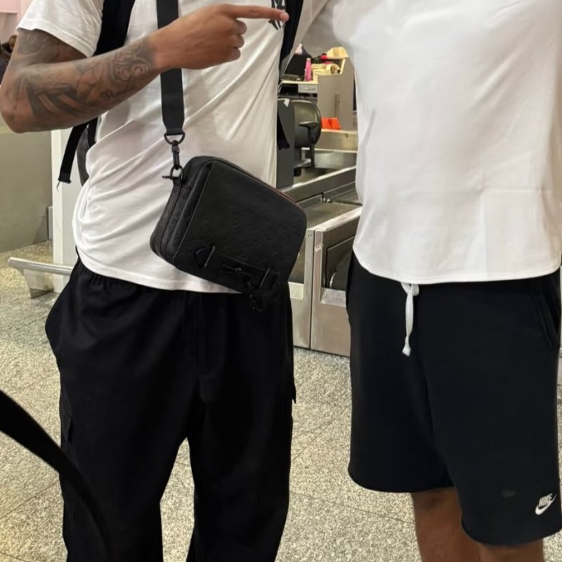 Louis Vuitton -黑色牛皮壓紋STEAMER郵差包-5