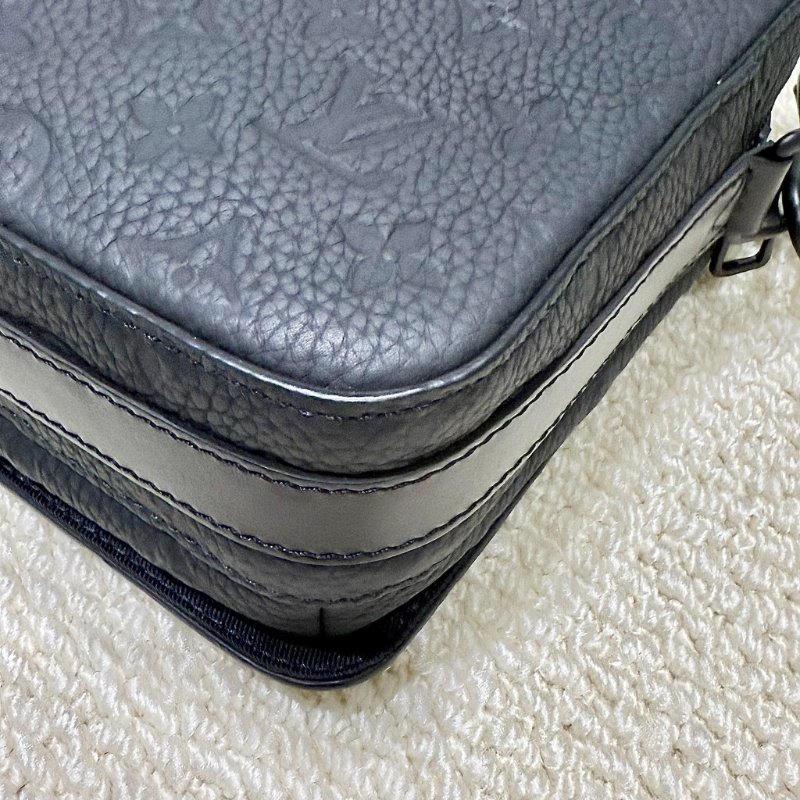 Louis Vuitton -黑色牛皮壓紋STEAMER郵差包-9