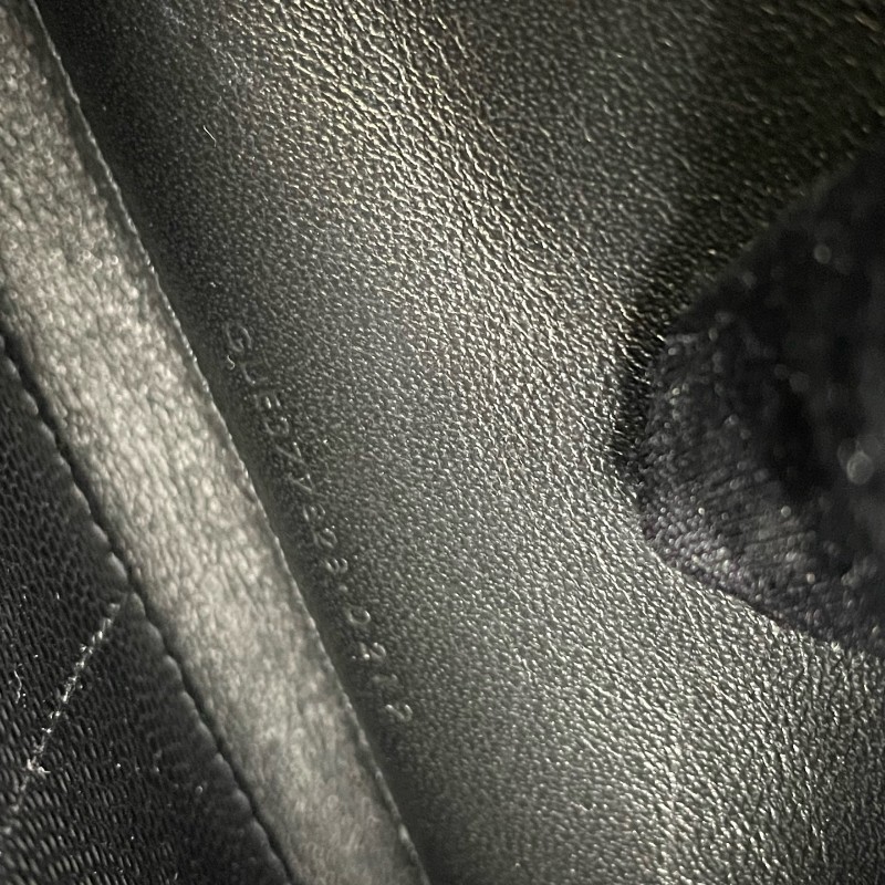 YSL 黑金魚子醬牛皮信封鏈條包-21