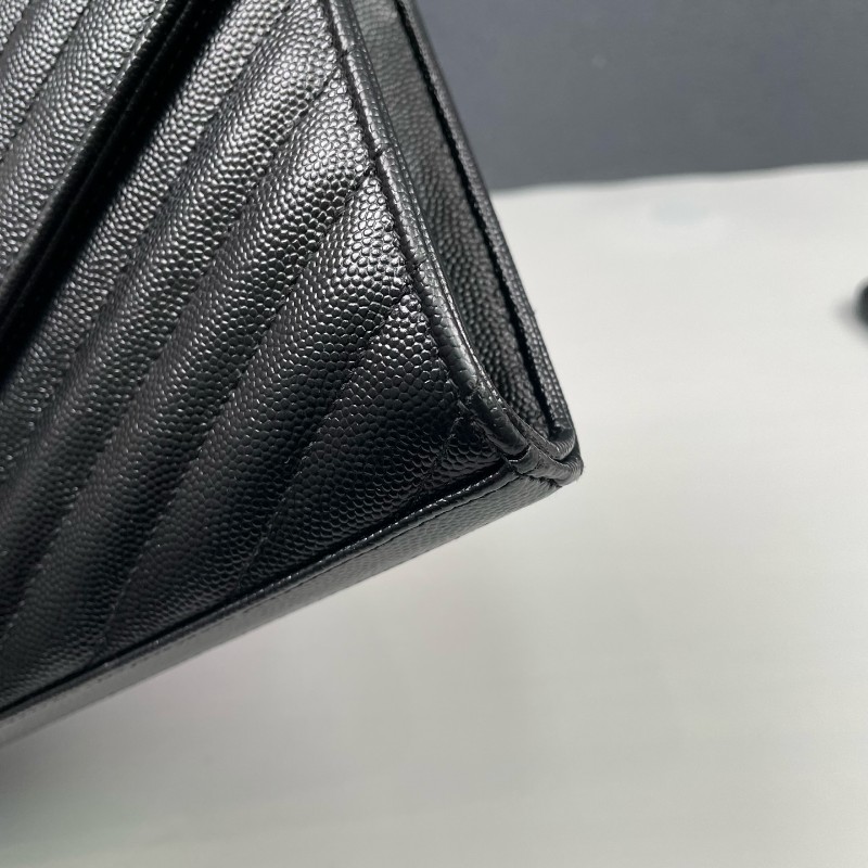 YSL 黑金魚子醬牛皮信封鏈條包-22