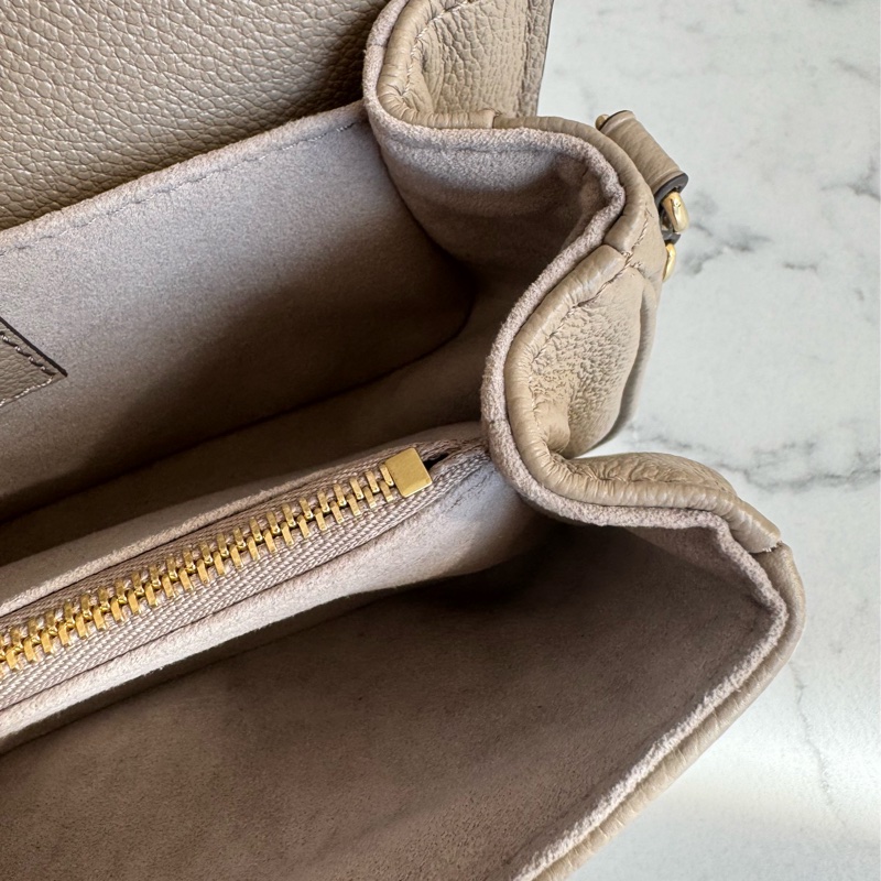 LV MM23081斑鳩灰mini橫式郵差包-22