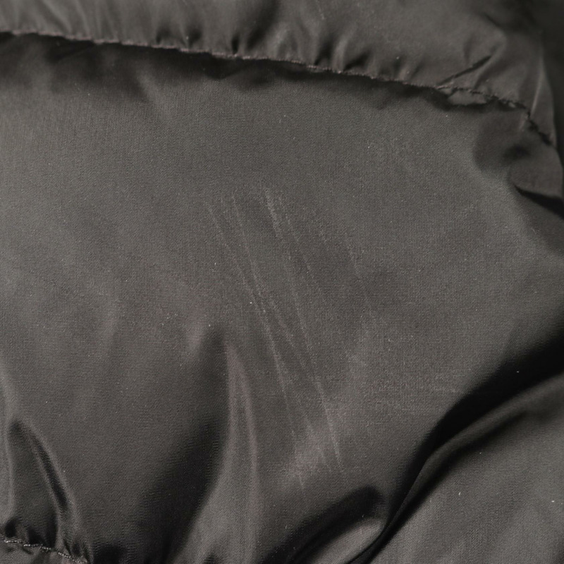 MONCLER ALOES 蘆薈羽絨服，附帽拉鍊，尼龍材質，黑色，二手女款 #1-8