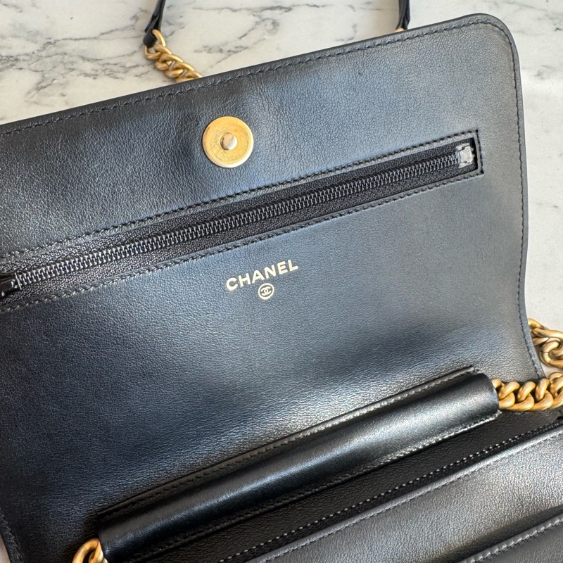 Chanel黑菱格金boy woc  價格漂亮😻-16