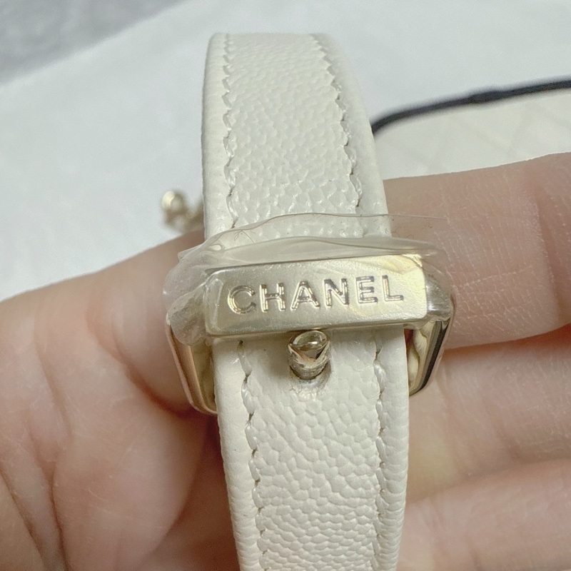 ❤️空姐包款，浪漫冬季溫柔奶油白❤️全新31開Chanel香奈兒21s半月郵差包 白色斜背鍊包 熊貓配色 鏈條包 馬鞍包 白雪公主-23