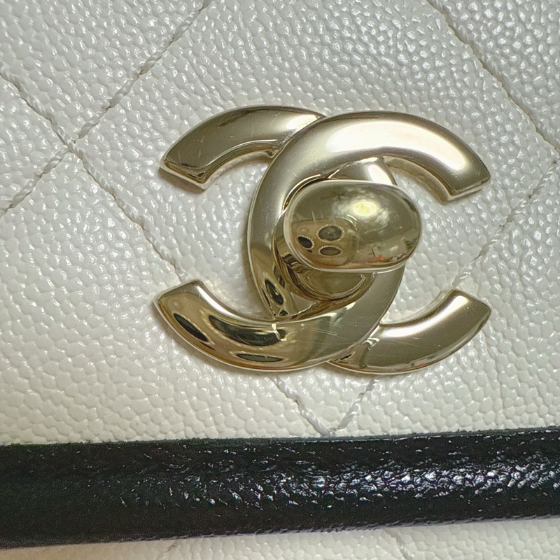 ❤️空姐包款，浪漫冬季溫柔奶油白❤️全新31開Chanel香奈兒21s半月郵差包 白色斜背鍊包 熊貓配色 鏈條包 馬鞍包 白雪公主-28