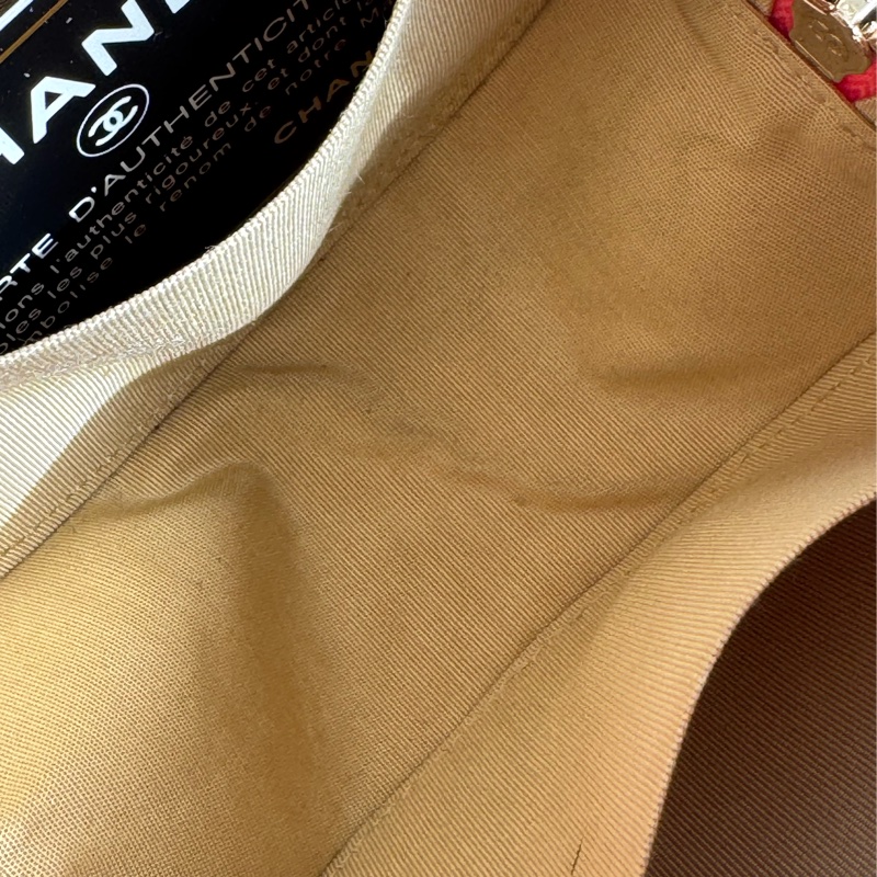 Chanel粉菱格金雙C金球圓餅包-21