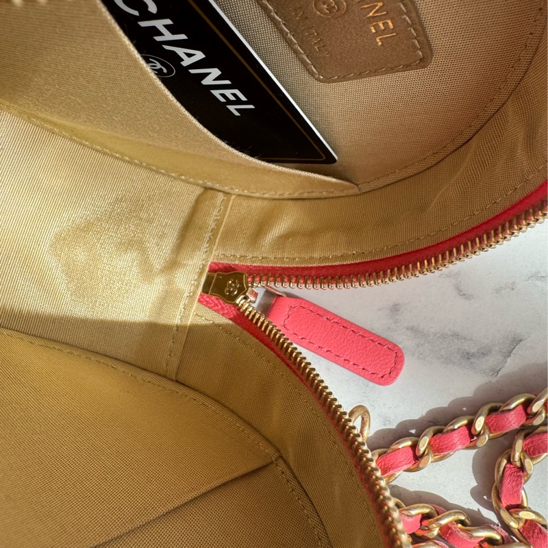 Chanel粉菱格金雙C金球圓餅包-29