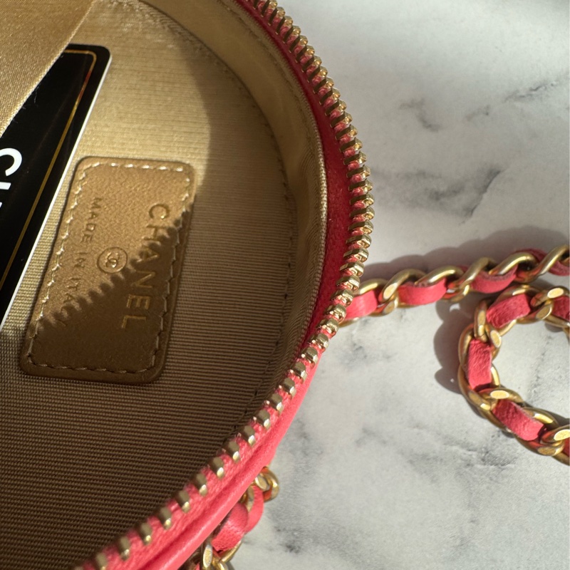 Chanel粉菱格金雙C金球圓餅包-31