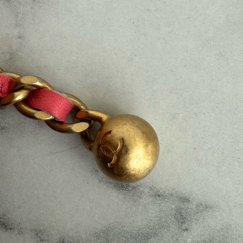 Chanel粉菱格金雙C金球圓餅包-33