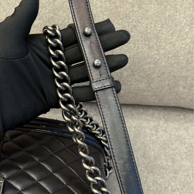 香奈兒BOY 25黑銀-9