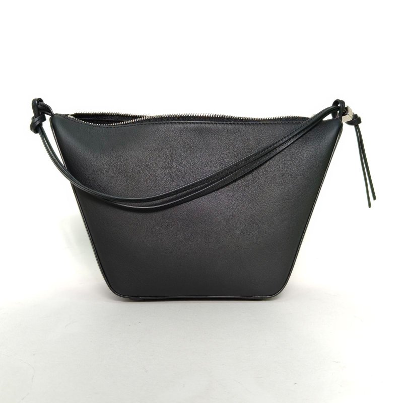 LOEWE HammockHobo浮雕字謎迷你黑色牛皮銀扣肩背包-0