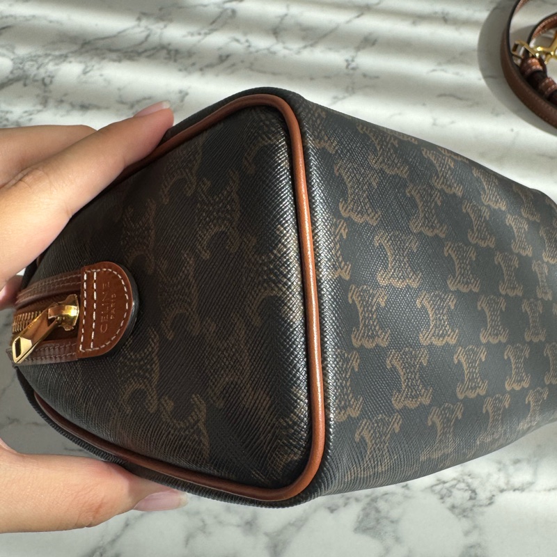 Celine凱旋門pvc波士頓包  必買款😍😍-6