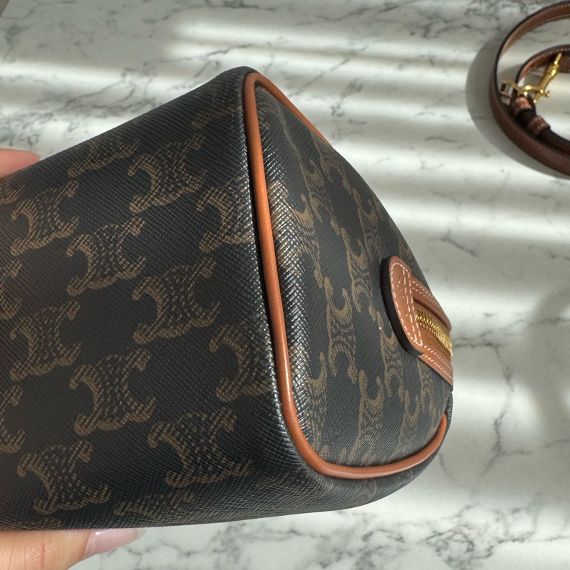 Celine凱旋門pvc波士頓包  必買款😍😍-7