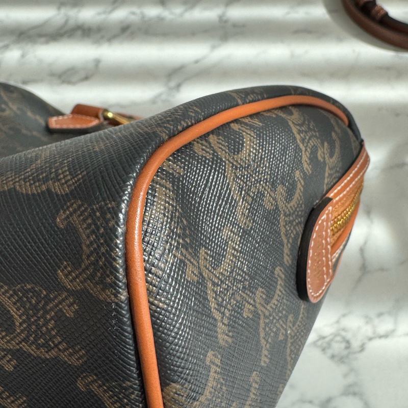 Celine凱旋門pvc波士頓包  必買款😍😍-9