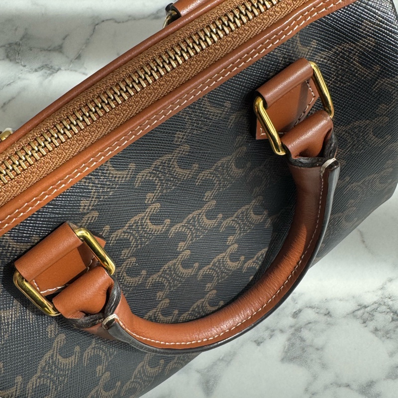 Celine凱旋門pvc波士頓包  必買款😍😍-19