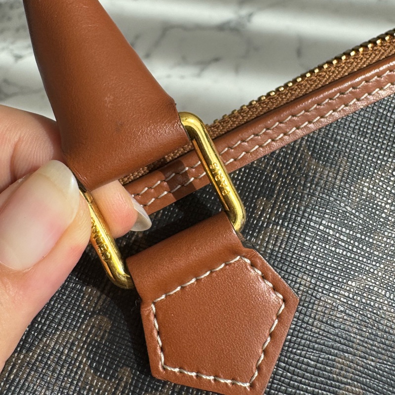 Celine凱旋門pvc波士頓包  必買款😍😍-22