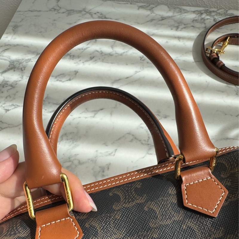 Celine凱旋門pvc波士頓包  必買款😍😍-23