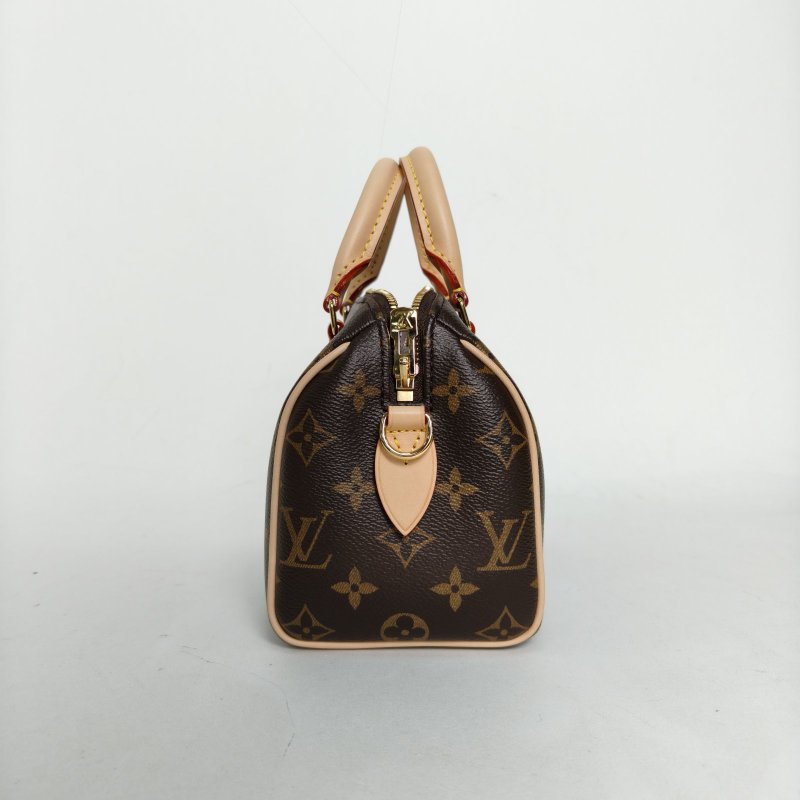 LOUIS VUITTON Sp20可拆卸黑白寬肩帶老花PVC晶片肩背包-1