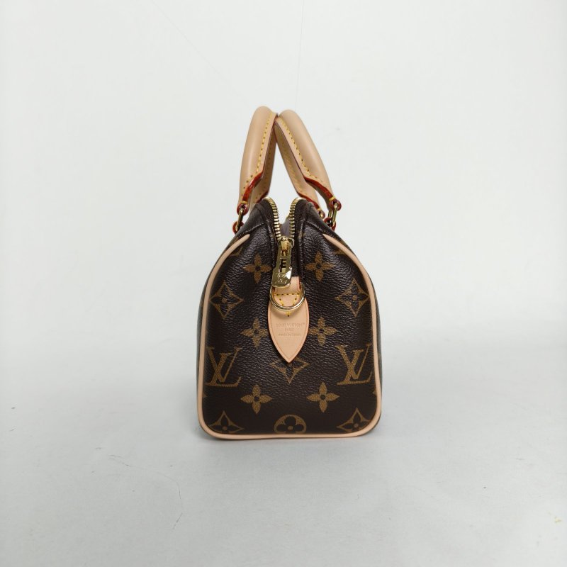 LOUIS VUITTON Sp20可拆卸黑白寬肩帶老花PVC晶片肩背包-3