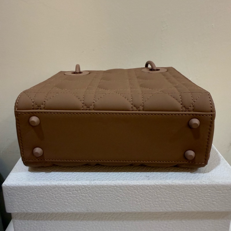 Lady Dior三格磨砂黛妃包 乾燥玫瑰色-3