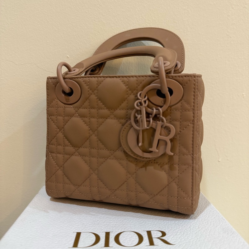 Lady Dior三格磨砂黛妃包 乾燥玫瑰色-6