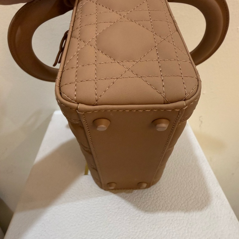 Lady Dior三格磨砂黛妃包 乾燥玫瑰色-14