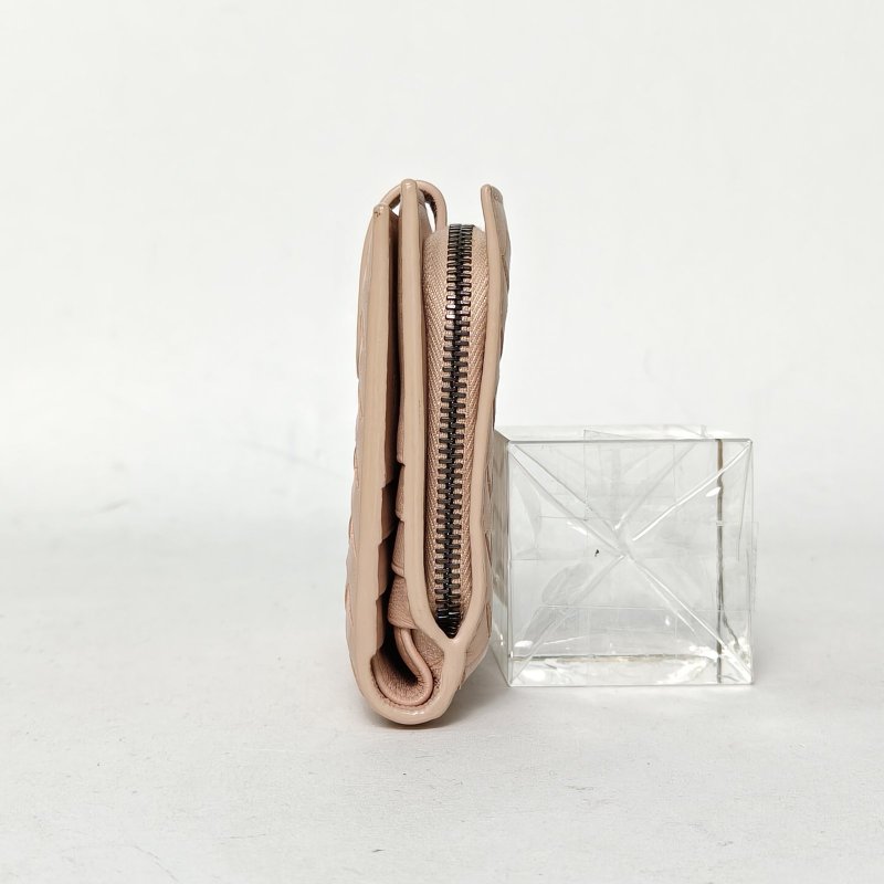 BOTTEGA VENETA 粉色羊皮短錢包肩背包-3