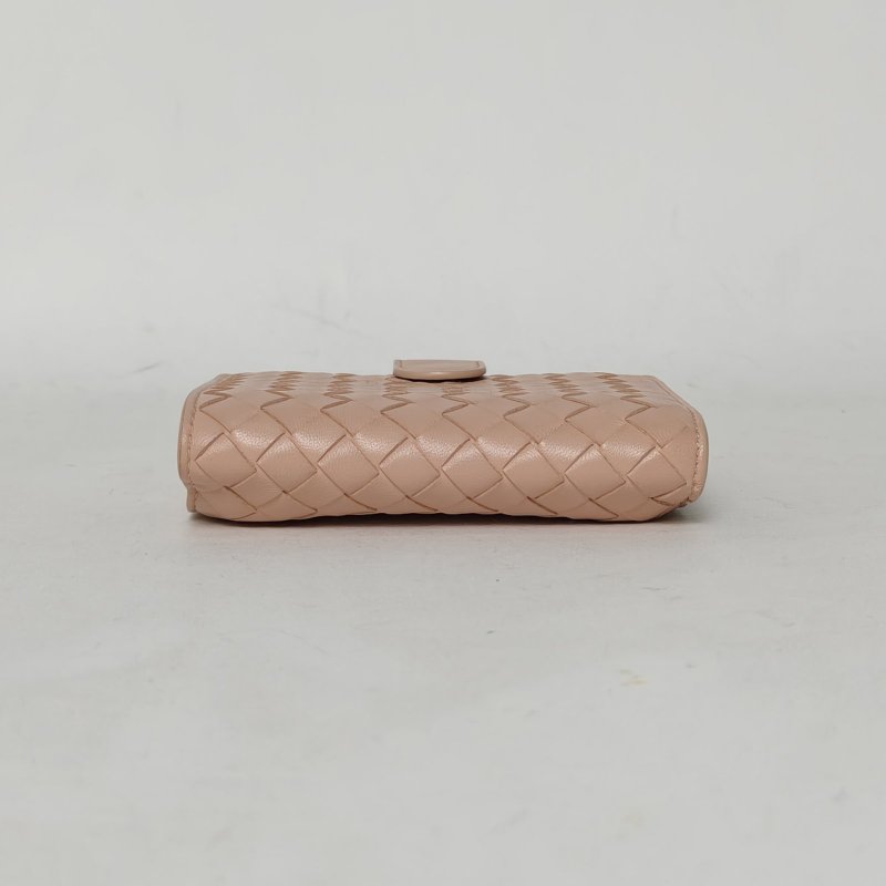 BOTTEGA VENETA 粉色羊皮短錢包肩背包-4