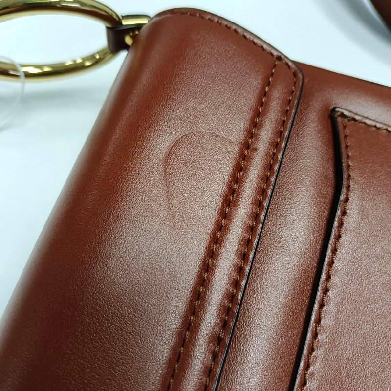 Chloé C 小號紅色牛皮單肩包 金色五金 2條可拆卸肩帶-9