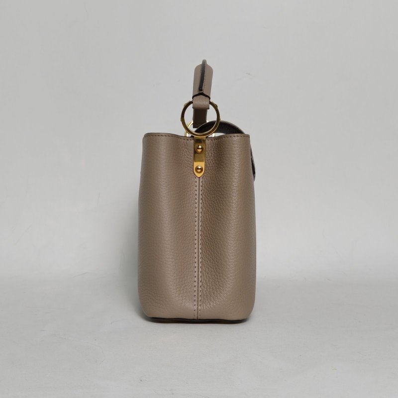 LOUIS VUITTON CapucinesBB27灰色牛皮金扣2019肩背包-3