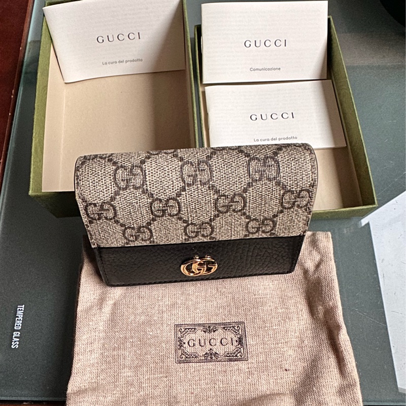 ✨【出售】GUCCI 經典 GG 壓紋三折短夾|完整配件|九成新 ✨-0
