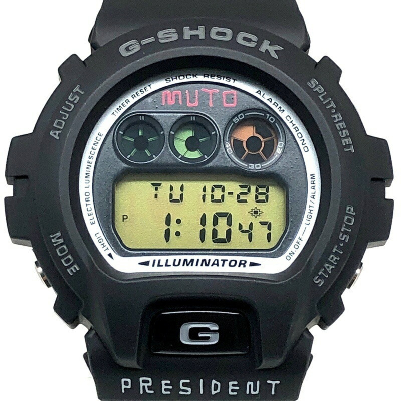 卡西歐 G-SHOCK DW-6900BMK-9 手錶，以全日本職業摔角總裁武藤敬司為主題。武藤敬司也是「三劍客」之一，代表「戰鬥精神」。這款手錶於 2002 年左右發售。三國丘店有售。 ITB1R0GFMAQF-0