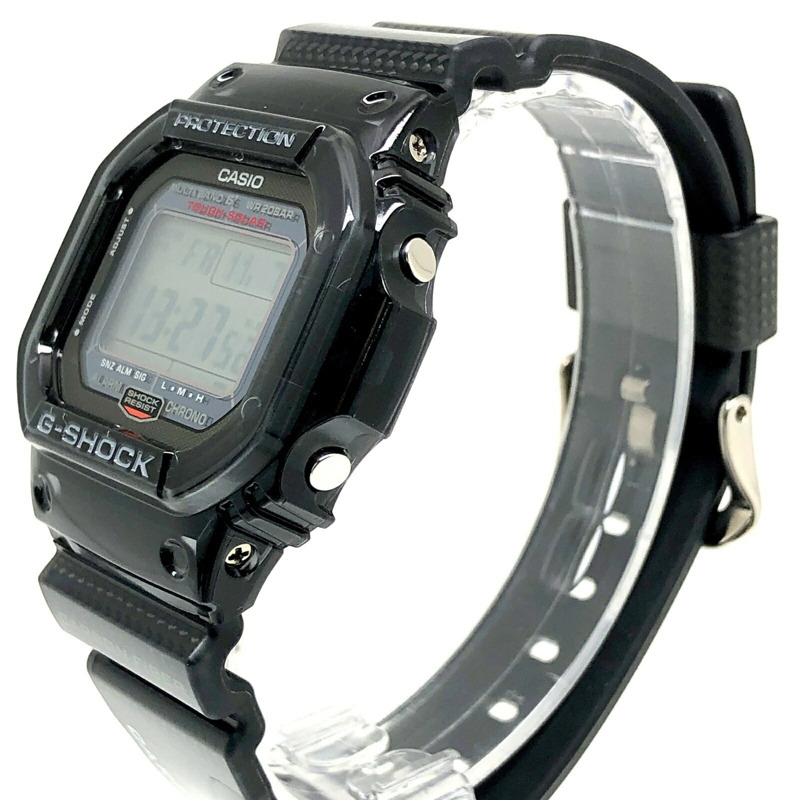 卡西歐 G-SHOCK GW-S5600-1 RM 系列電波太陽能手錶,配備 Tough Solar 太陽能動力系統、六局電波接收功能、黑色鏤空錶圈和碳纖維錶帶。 2010 年 6 月發布。可在 Mikunigaoka 商店購買。 ITKQ460AFTM8。-2