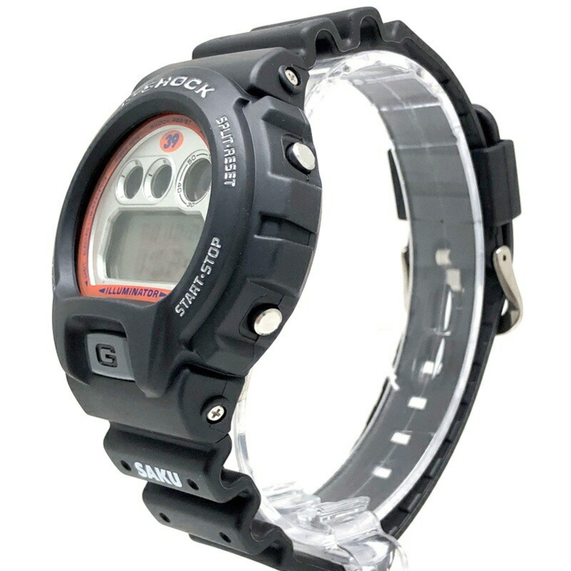 卡西歐 G-SHOCK DW-6900BSK-9 手錶,高田道場與櫻庭和志合作款,限量版型號 SAKU39,KSEL 字樣,2001 年發售,三國丘店,IT30L9ZMO61I-2
