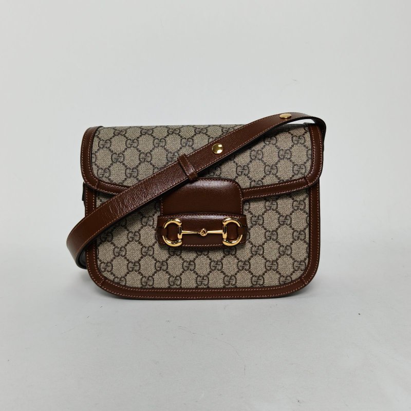 GUCCI Horsebit馬銜扣1955馬鞍包小號25棕色PVC金扣肩背包-0