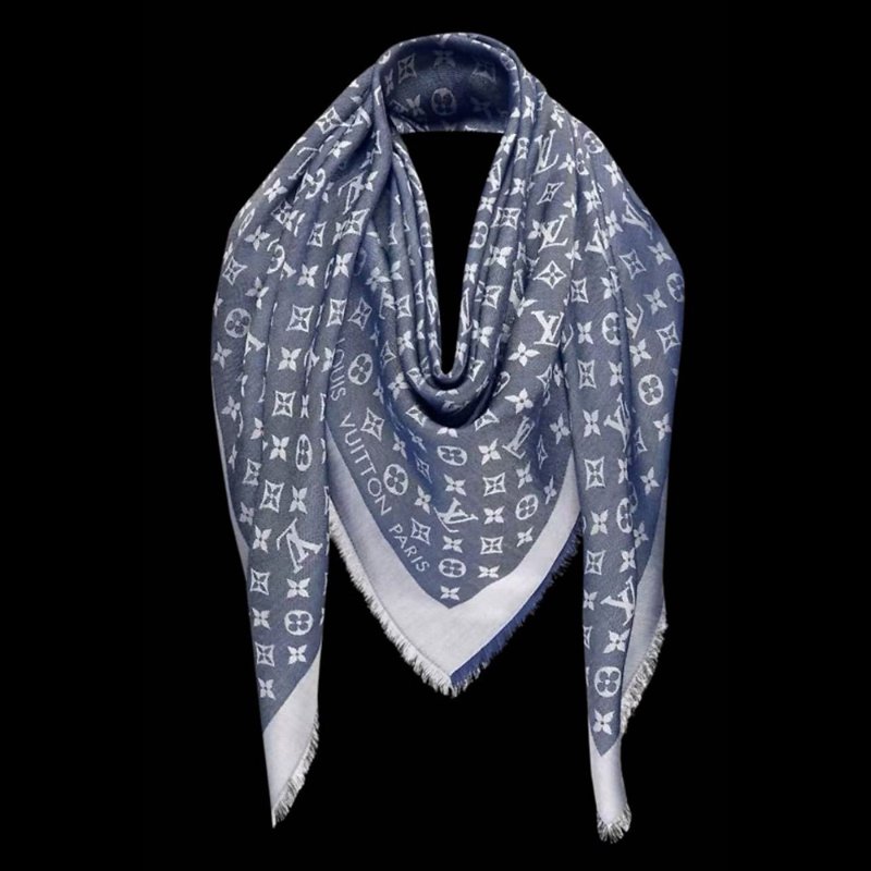 LV M71378 Monogram Denim 🌈實品拍照🌈披肩/滿版老花/羊毛絲綢披肩/圍巾/黑銀/黑灰(9.8新)-18