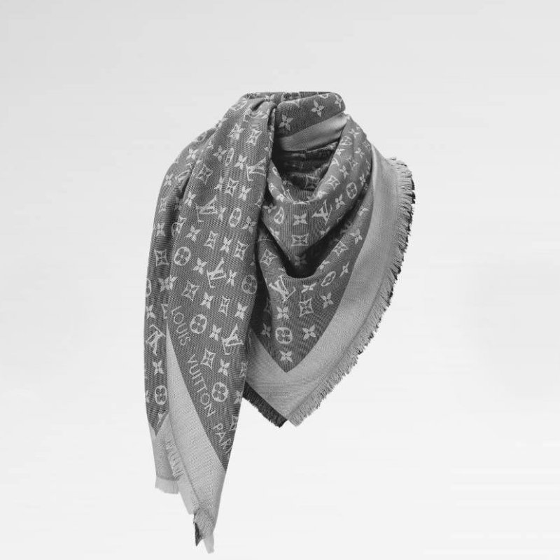 LV M71378 Monogram Denim 🌈實品拍照🌈披肩/滿版老花/羊毛絲綢披肩/圍巾/黑銀/黑灰(9.8新)-41