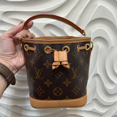 LV 原花Nano Noe束口手提斜背包