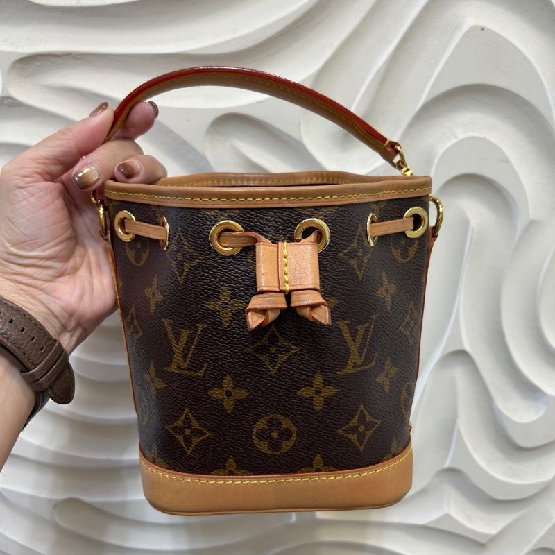 LV 原花Nano Noe束口手提斜背包-0