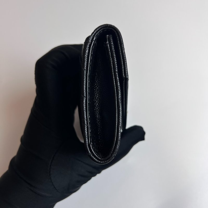 YSL 黑魚子醬卡包-3