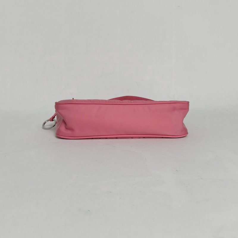 PRADA Hobo腋下包粉色尼龍銀扣肩背包-4