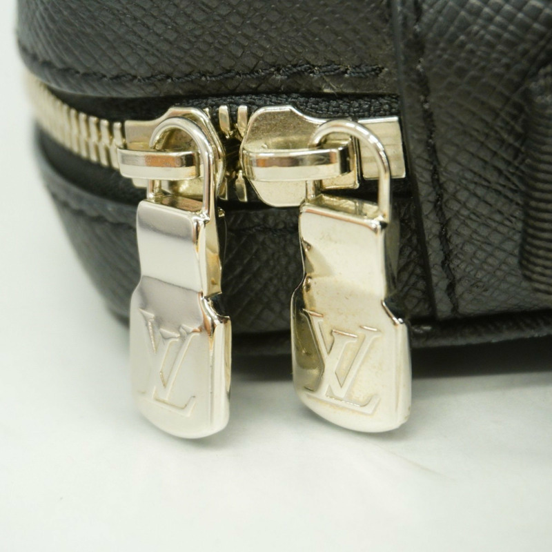 路易威登 Taigarama Outdoor PM 男士單肩包 M30233 黑色-11