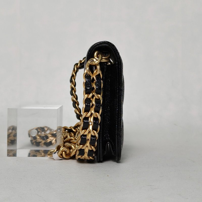 CHANEL 黑色荔枝牛皮31開金扣22PCF口蓋包mini拼接鏈條13肩背包-3
