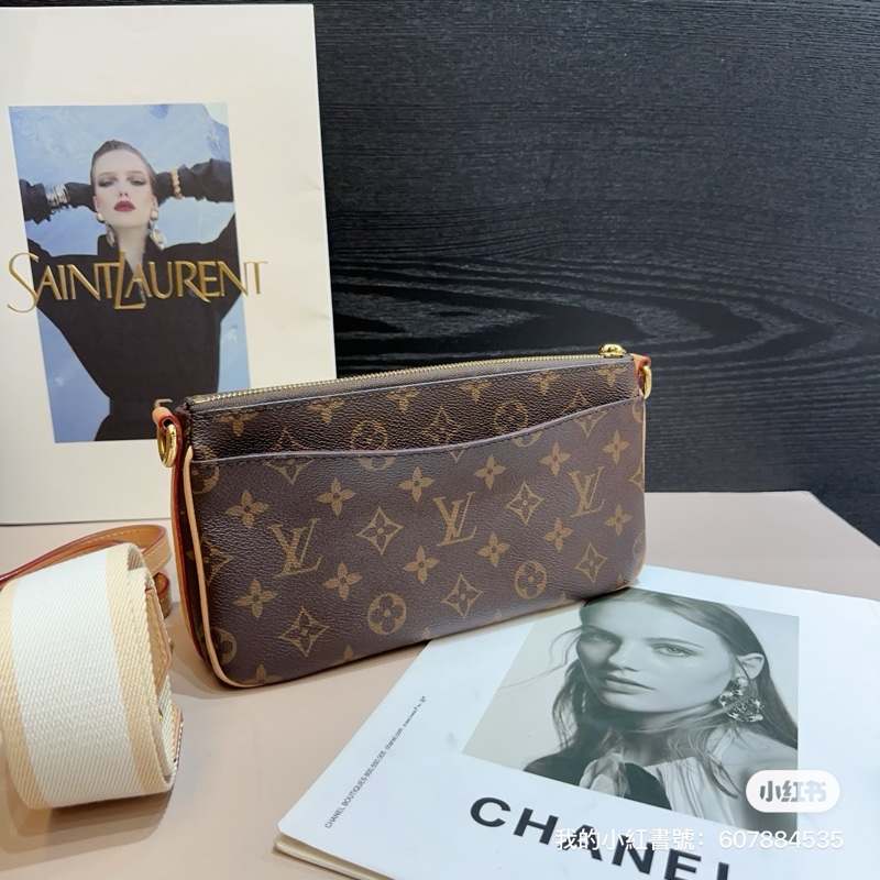 LV 原花金釦Vivacite雙口袋肩斜背包 M46999-1