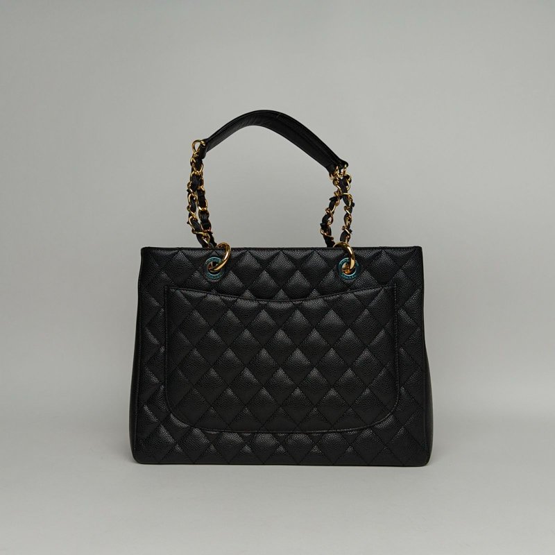 CHANEL GST購物袋小號33黑色荔枝牛皮19開金扣肩背包-2