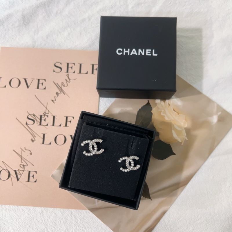 ෆ Chanel珍珠水鑽雙C耳環-5