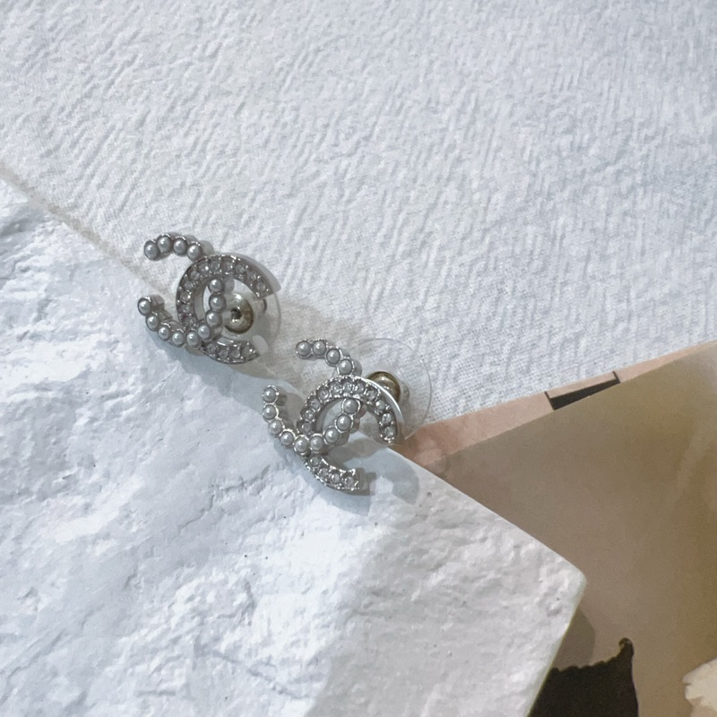 ෆ Chanel珍珠水鑽雙C耳環-8