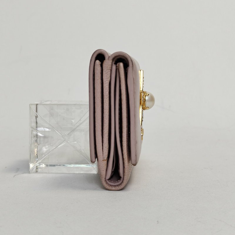 MIU MIU 粉色山羊皮錢包肩背包-1